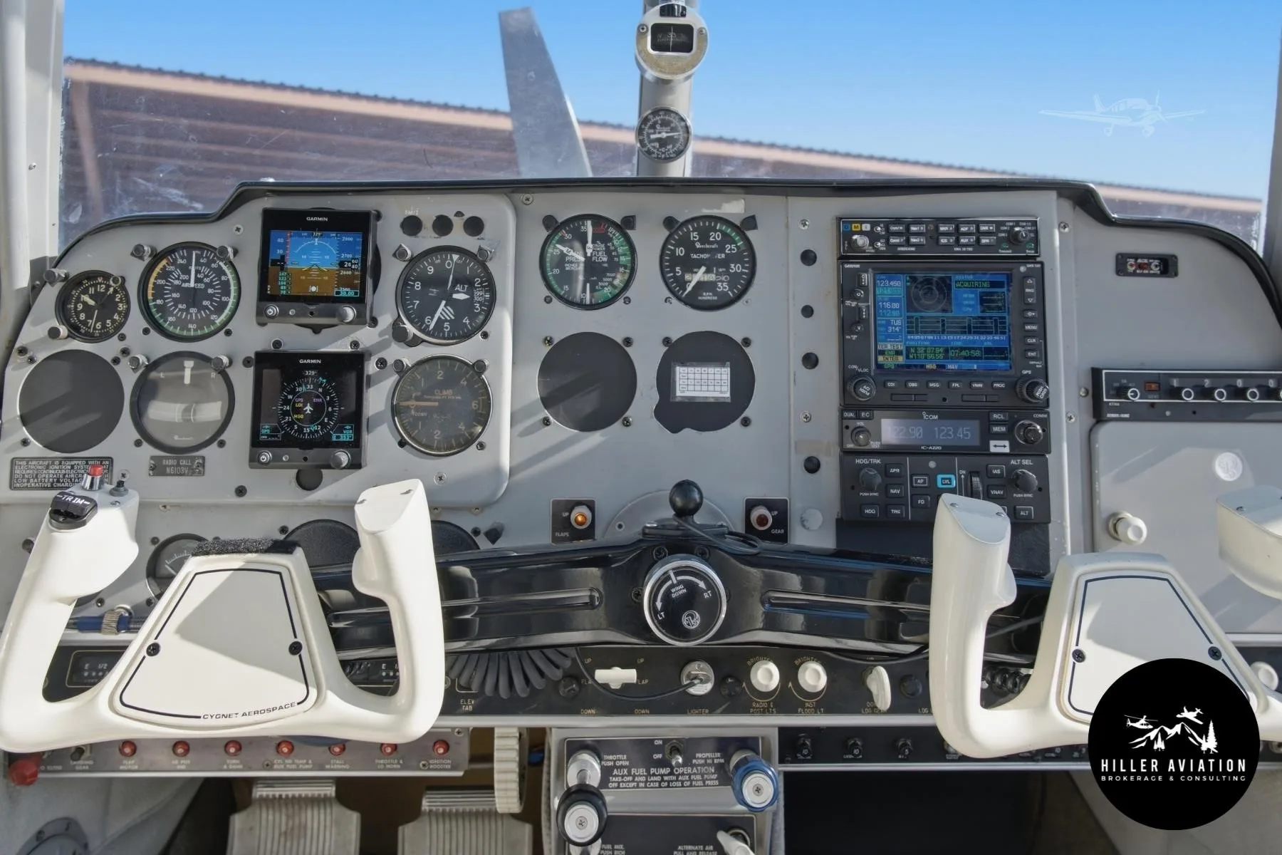 Cockpit and instrument panel of a 1965 BEECHCRAFT C33 DEBONAIR.