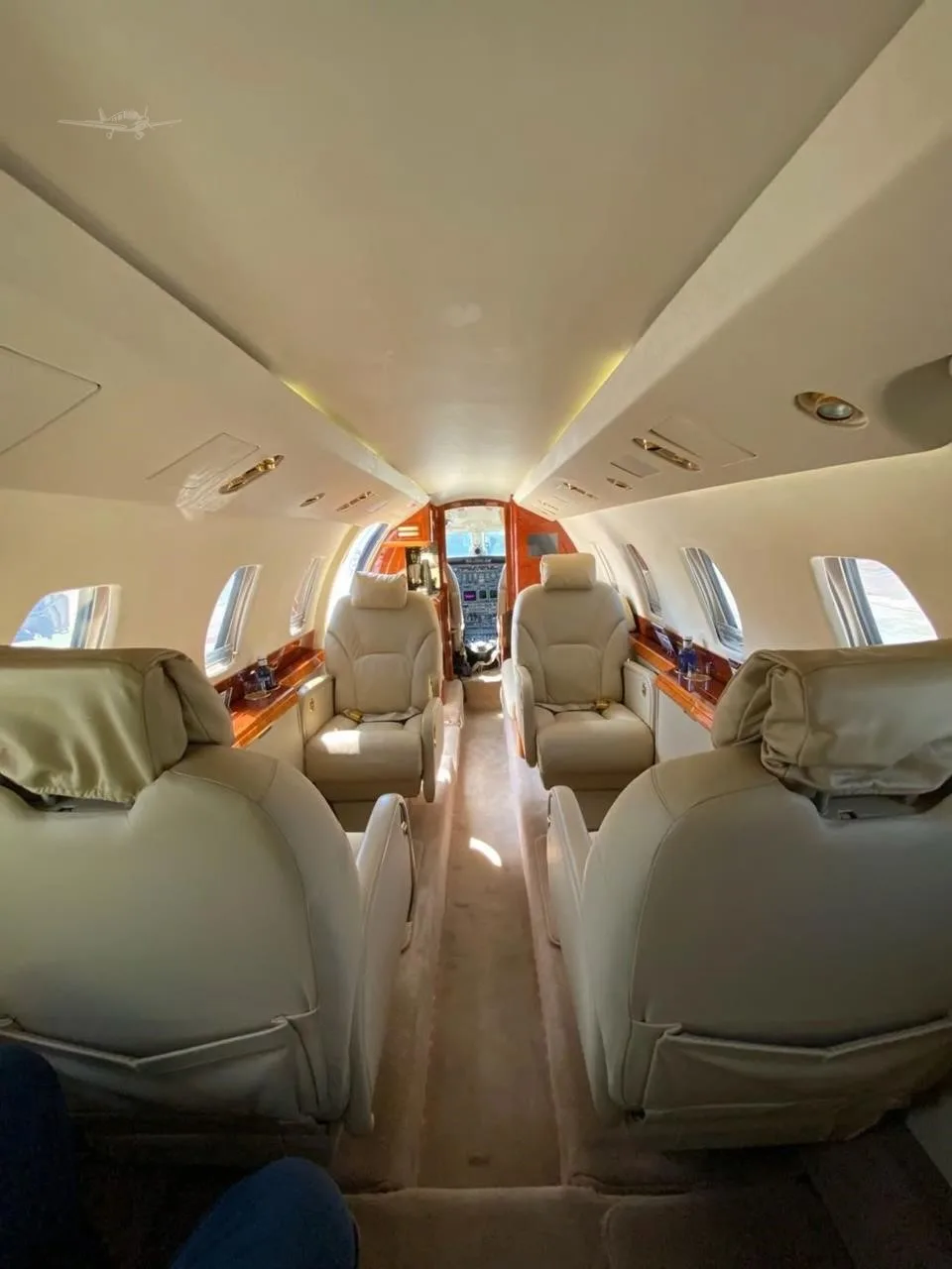 Cabin interior of a 1999 CESSNA CITATION VII.