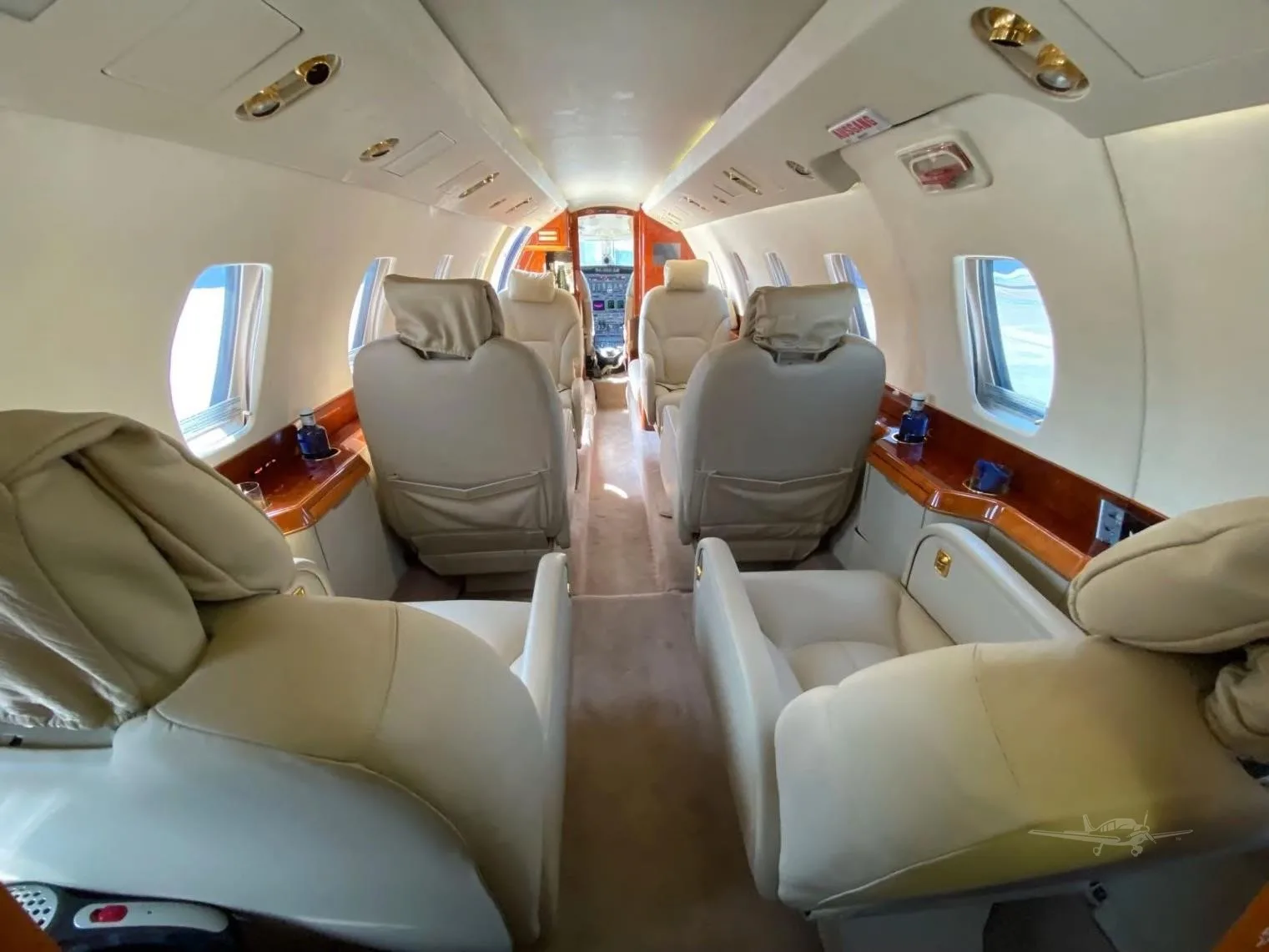Cabin interior of a 1999 CESSNA CITATION VII.