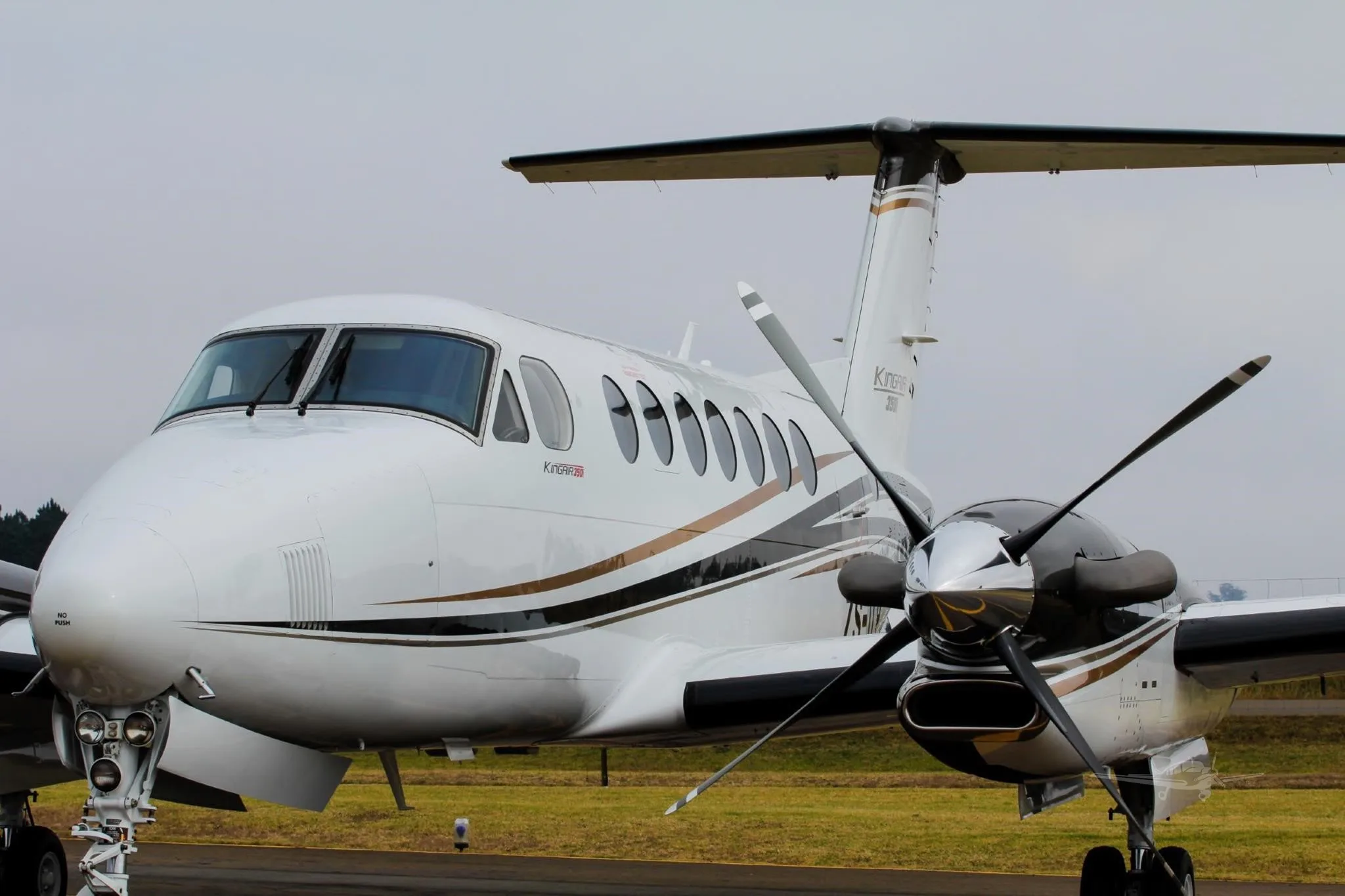 Exterior view of a 2020 BEECHCRAFT KING AIR 350I, ZS-TLP.
