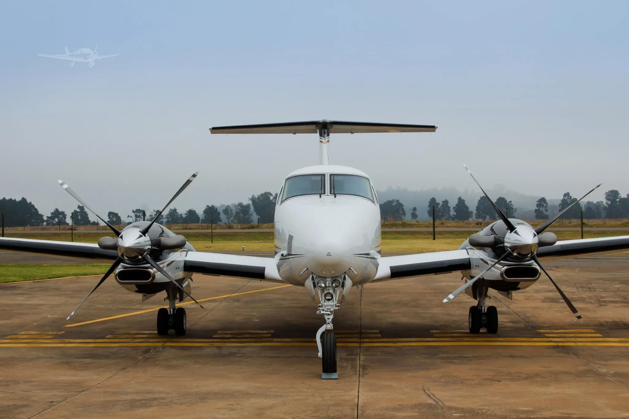 Exterior view of a 2020 BEECHCRAFT KING AIR 350I, ZS-TLP.