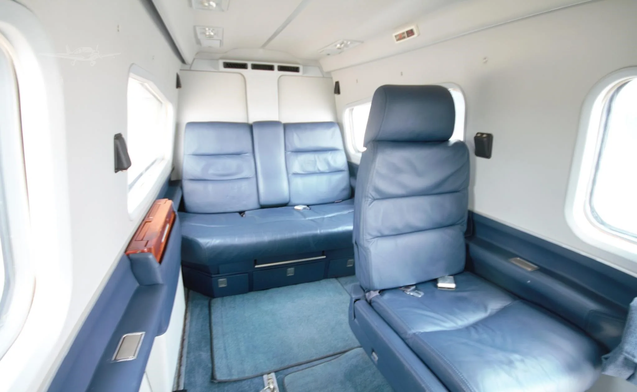 Cabin interior of a 1974 COMMANDER 690A.