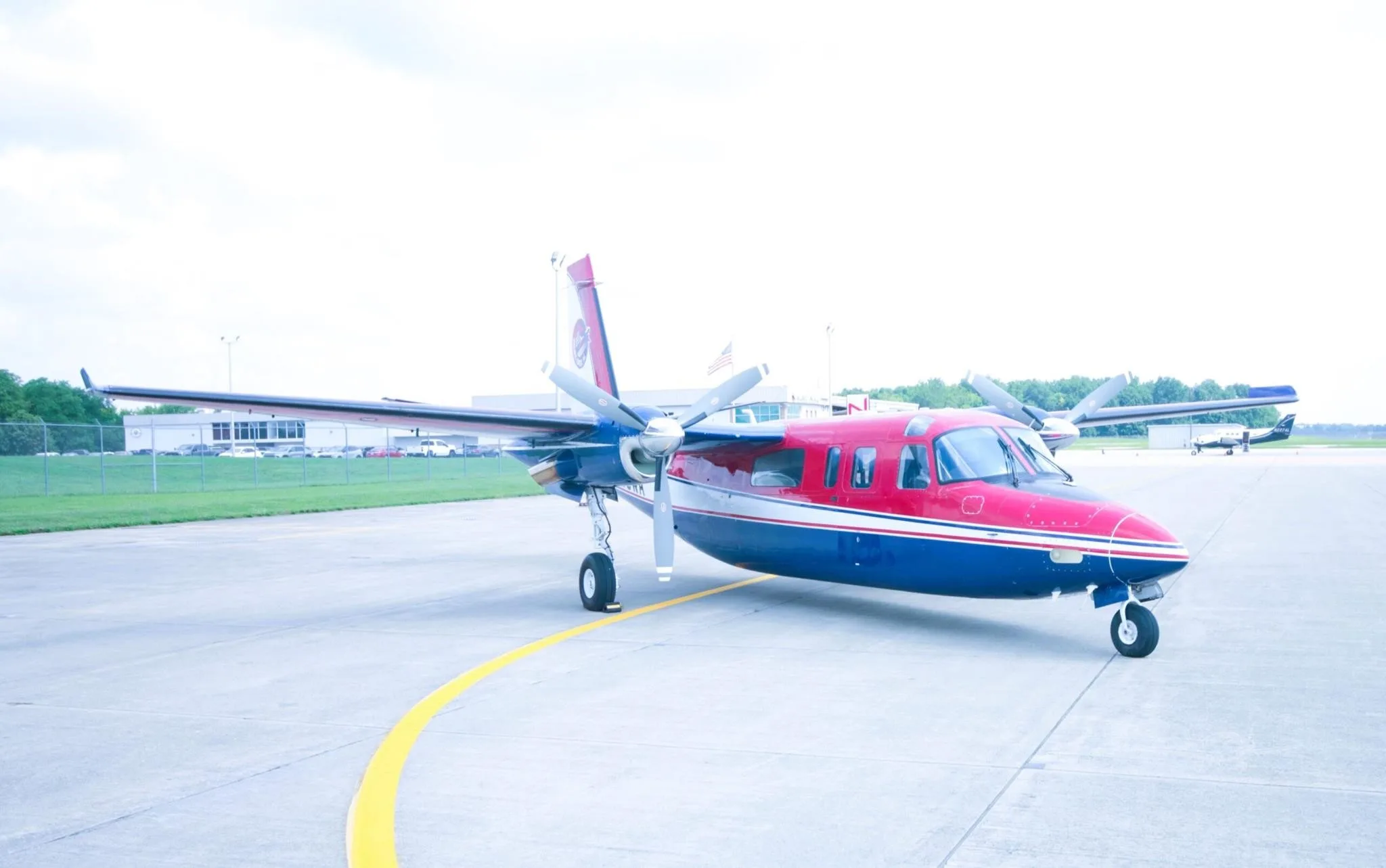 Exterior view of a 1974 COMMANDER 690A, N38WA.