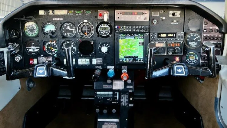 1978 Mooney M20J 201