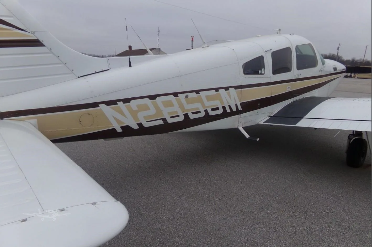 Exterior view of a 1978 PIPER TURBO ARROW III, N2855M.