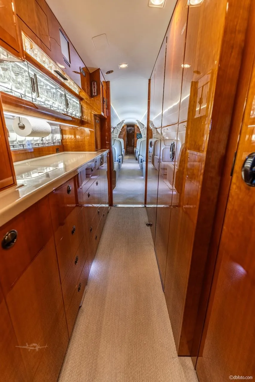 2009 Gulfstream G550
