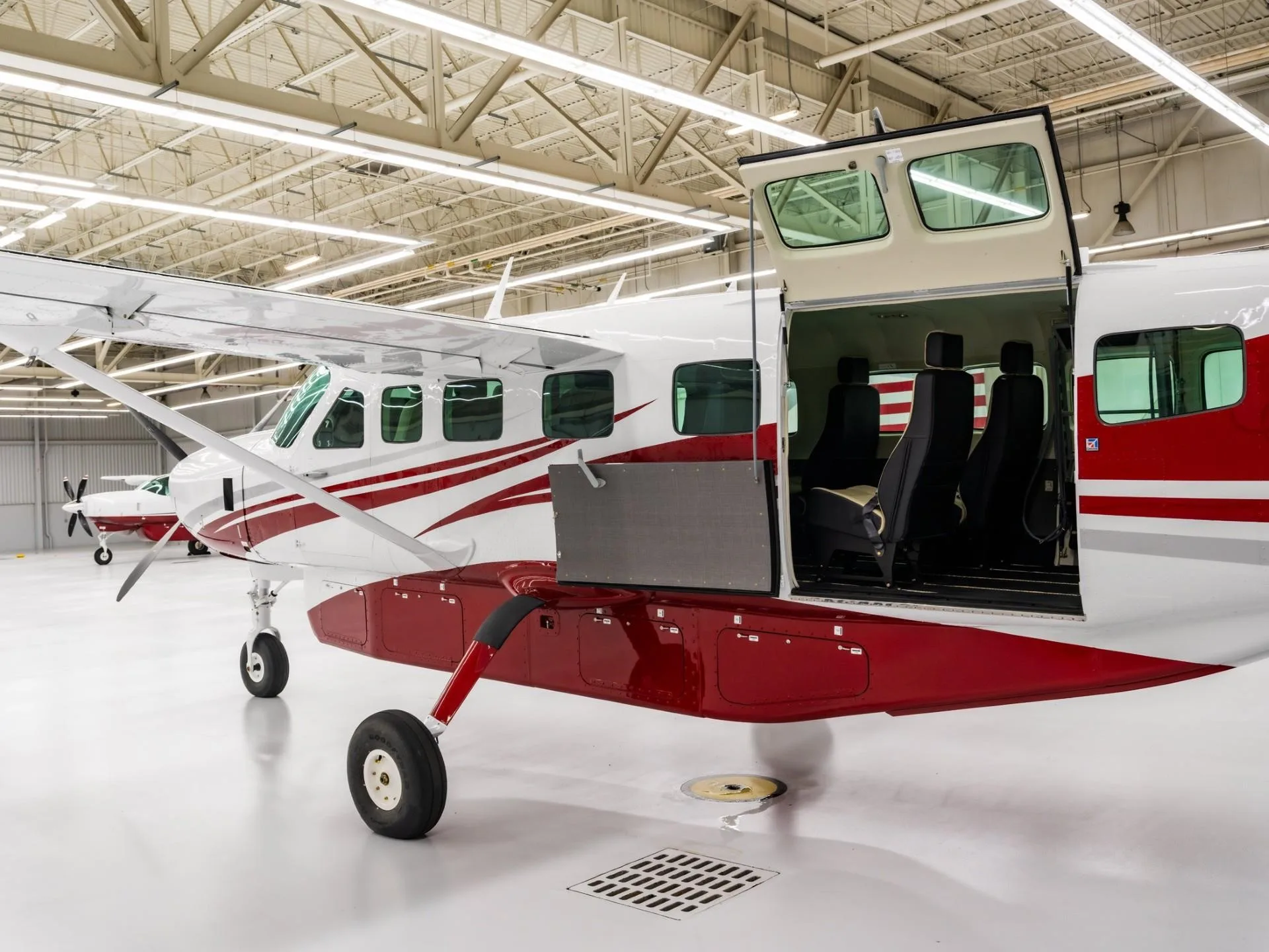 Exterior view of a 2026 CESSNA CARAVAN 208B GRAND EX, N933TF.