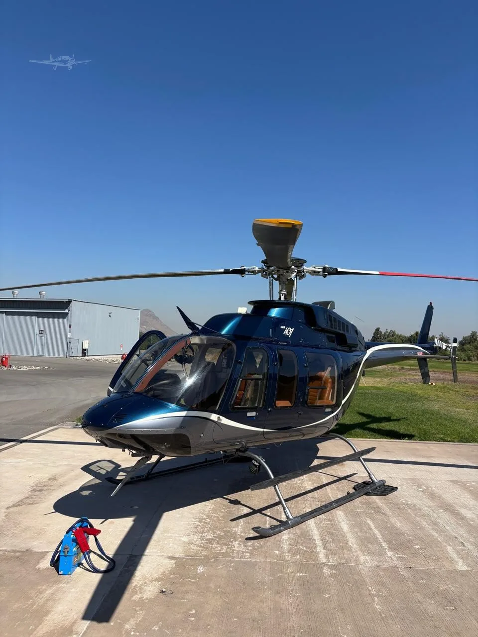 Exterior view of a 1997 BELL 407.