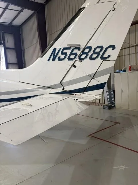 Exterior view of a 1978 CESSNA 414A, N5688C.