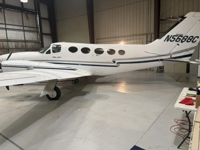 Exterior view of a 1978 CESSNA 414A, N5688C.