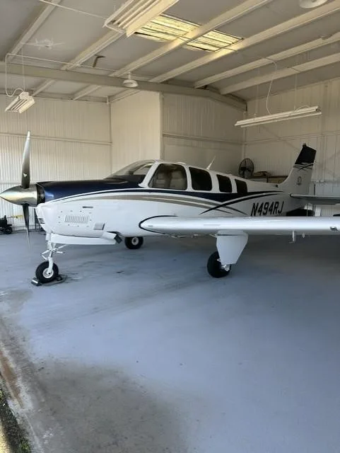Exterior view of a 2009 BEECHCRAFT G36 BONANZA, N494RJ.