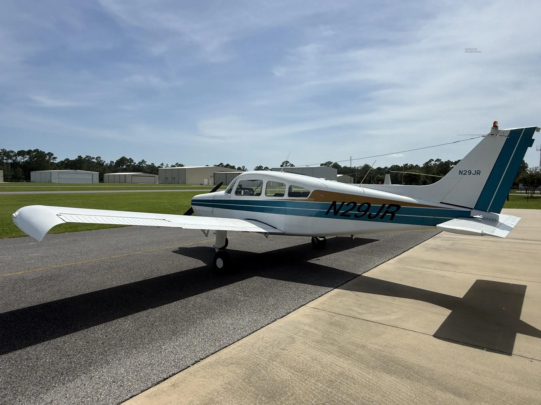 Exterior view of a 1967 BEECHCRAFT A23-24 III MUSKETEER, N29JR.