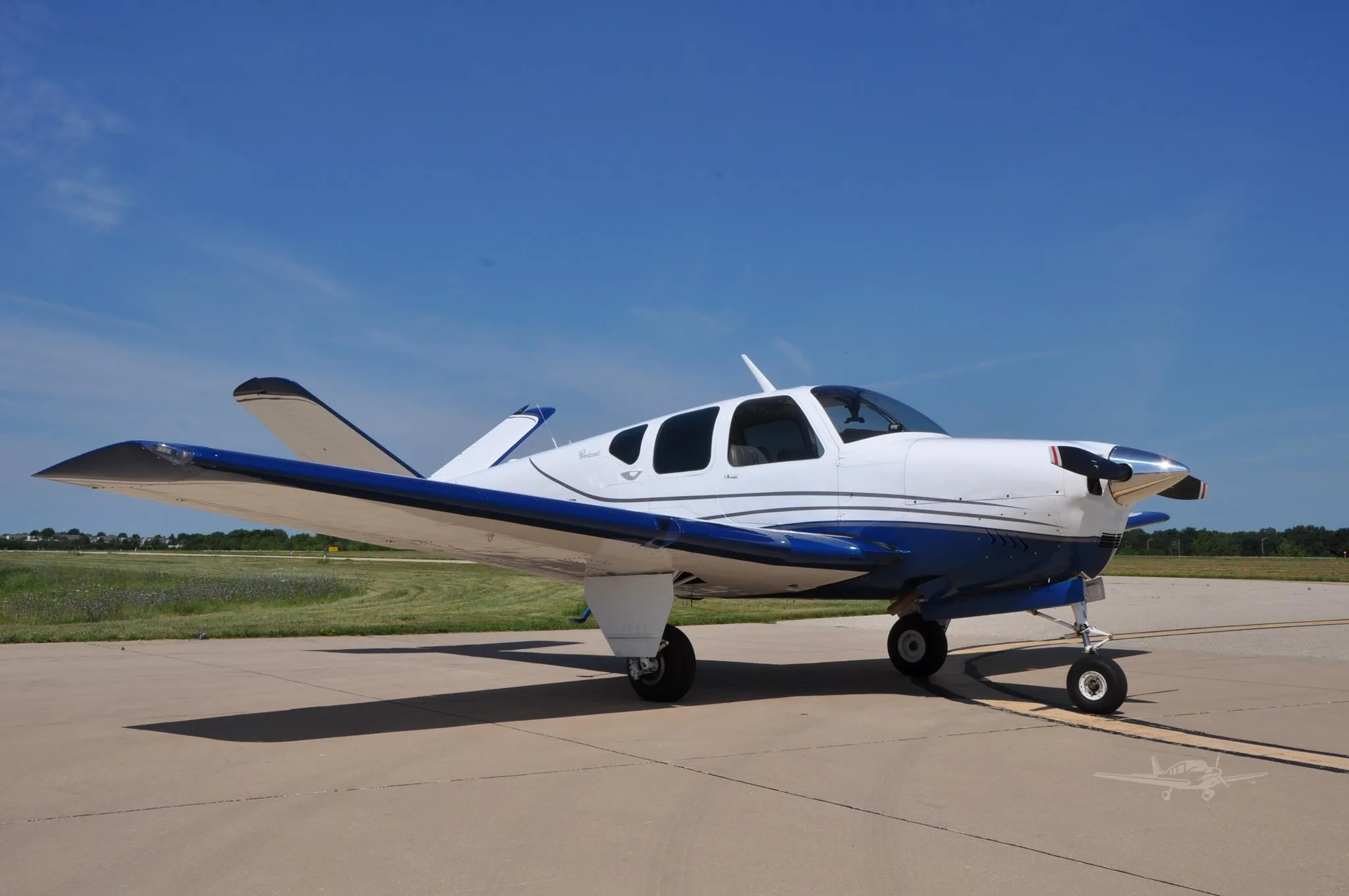 Exterior view of a 1959 BEECHCRAFT K35 BONANZA, N6015E.