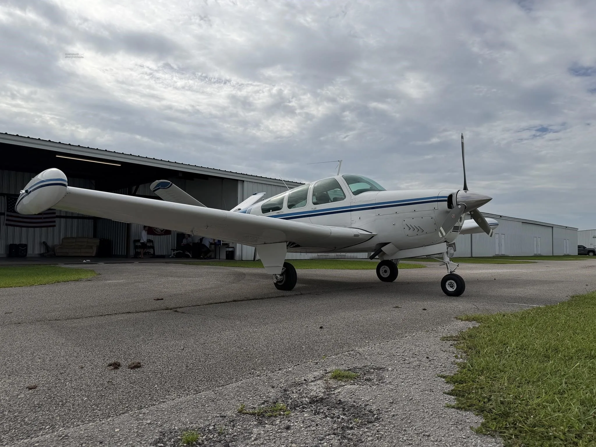 Cockpit and instrument panel of a 1962 BEECHCRAFT P35 BONANZA.