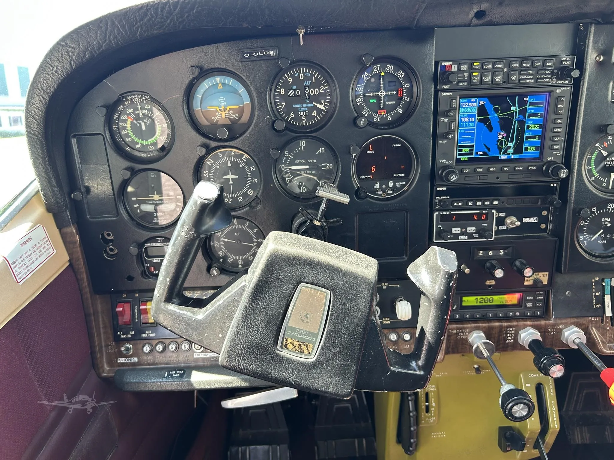 Cockpit and instrument panel of a 1974 CESSNA TURBO 210L.