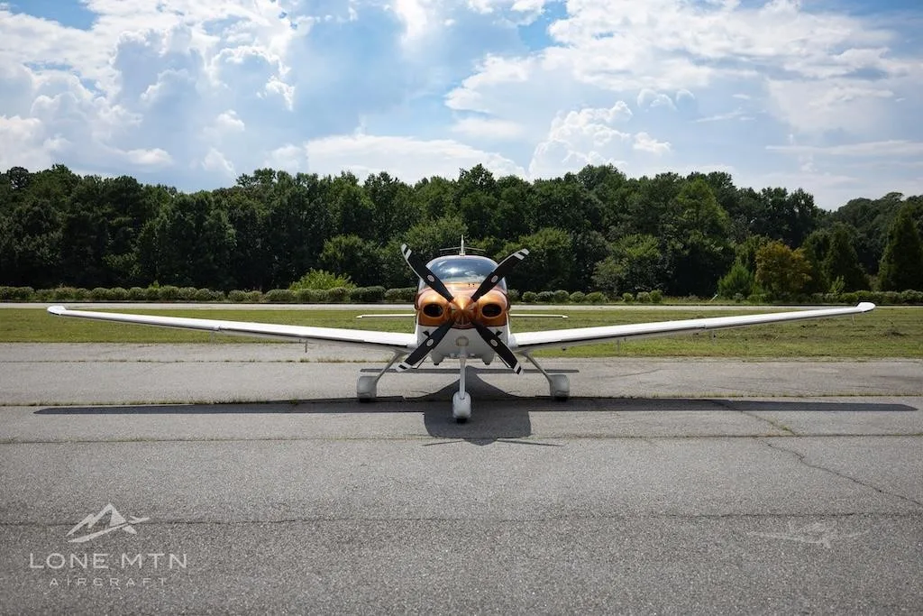 Exterior view of a 2023 CIRRUS SR22-G6 TURBO, N912YZ.