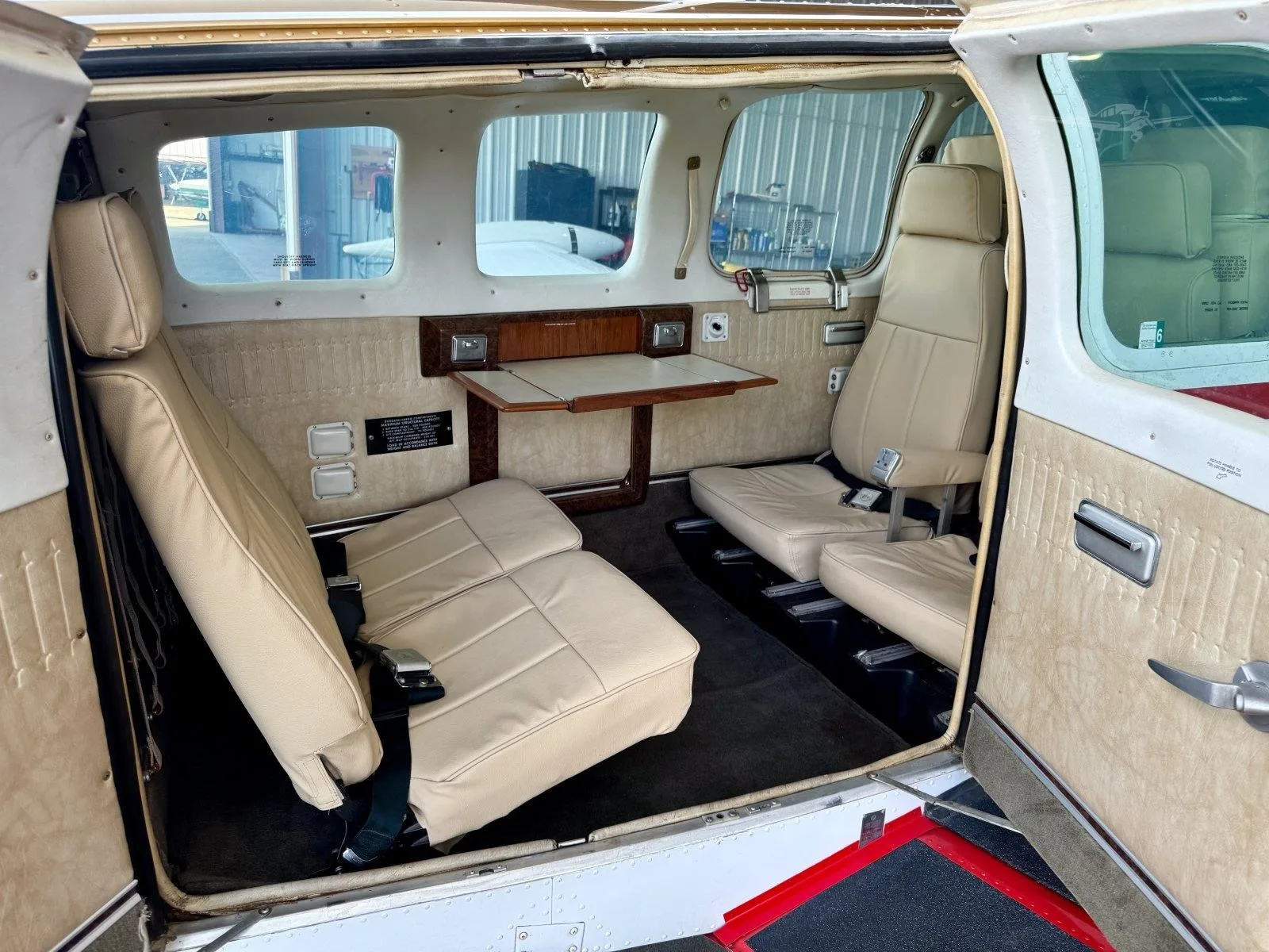 Cabin interior of a 1979 BEECHCRAFT A36 BONANZA.