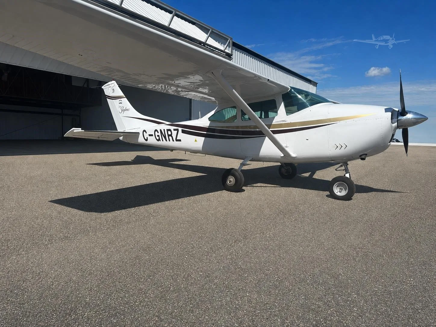 Exterior view of a 1968 CESSNA 182 SKYLANE, C-GNRZ.