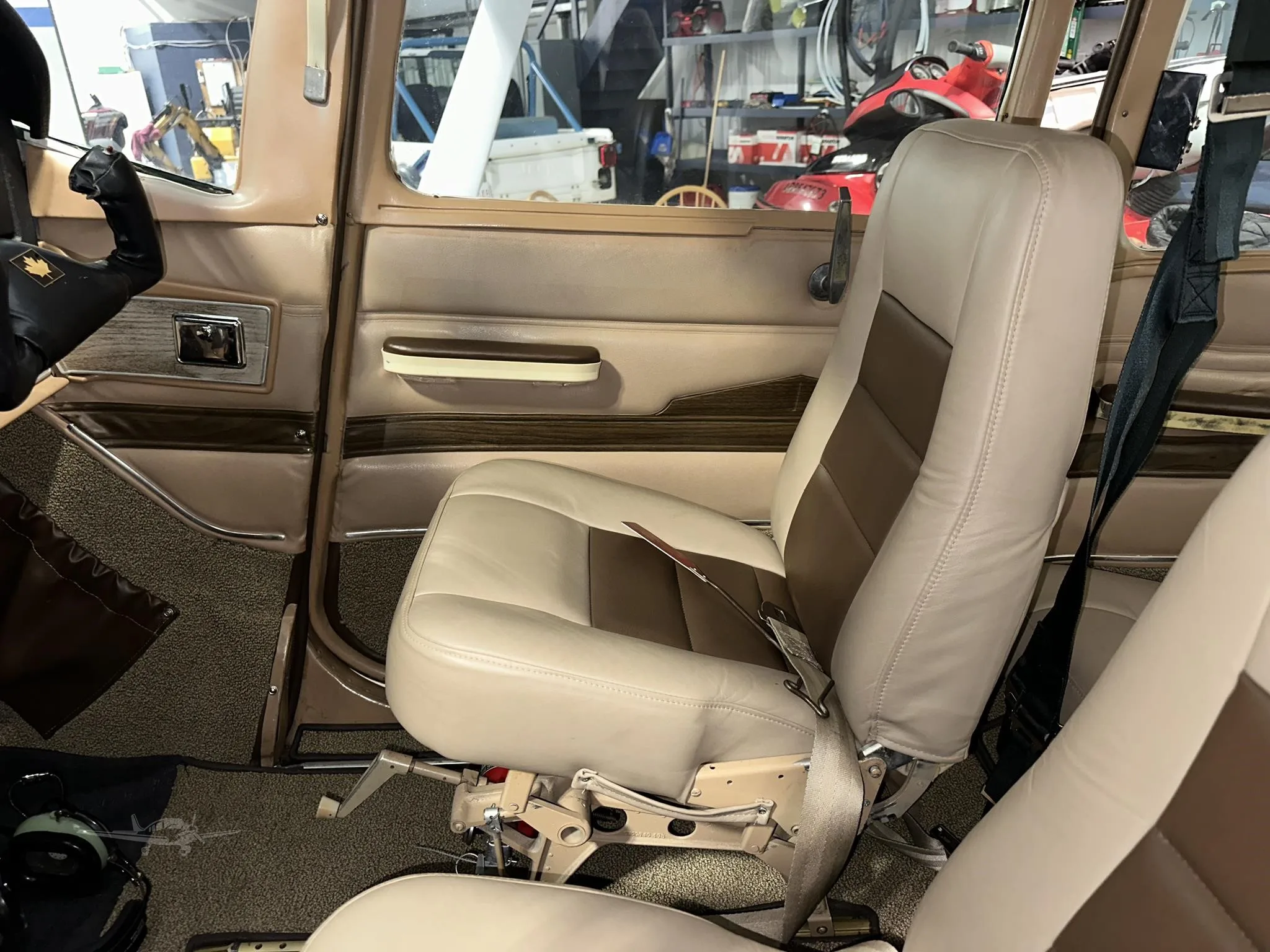 Cabin interior of a 1968 CESSNA 182 SKYLANE.
