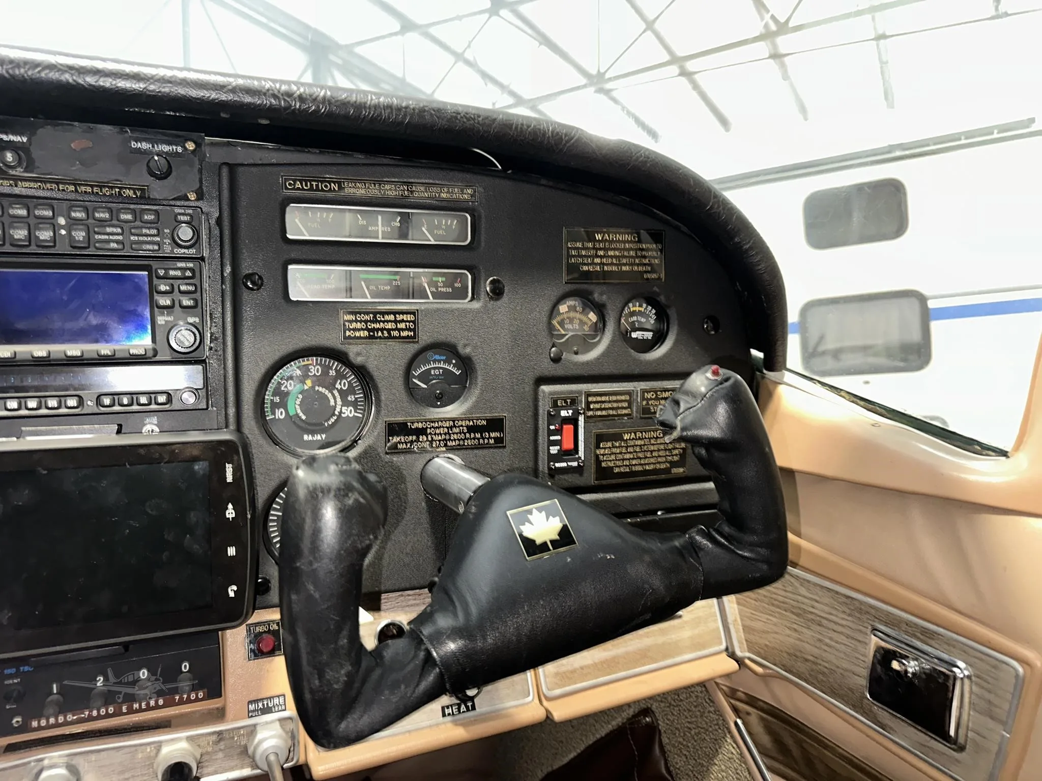 Cockpit and instrument panel of a 1968 CESSNA 182 SKYLANE.