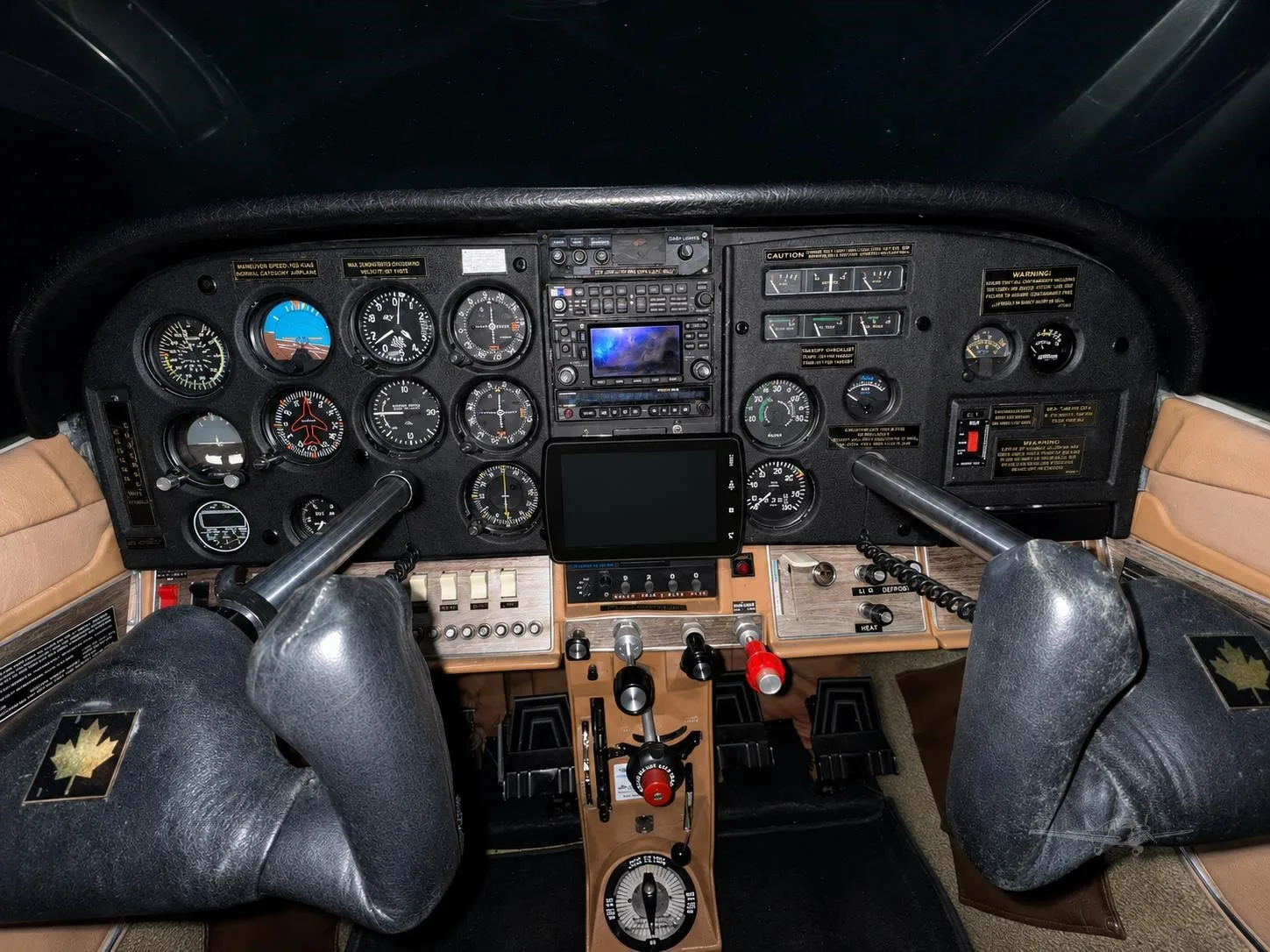Cockpit and instrument panel of a 1968 CESSNA 182 SKYLANE.