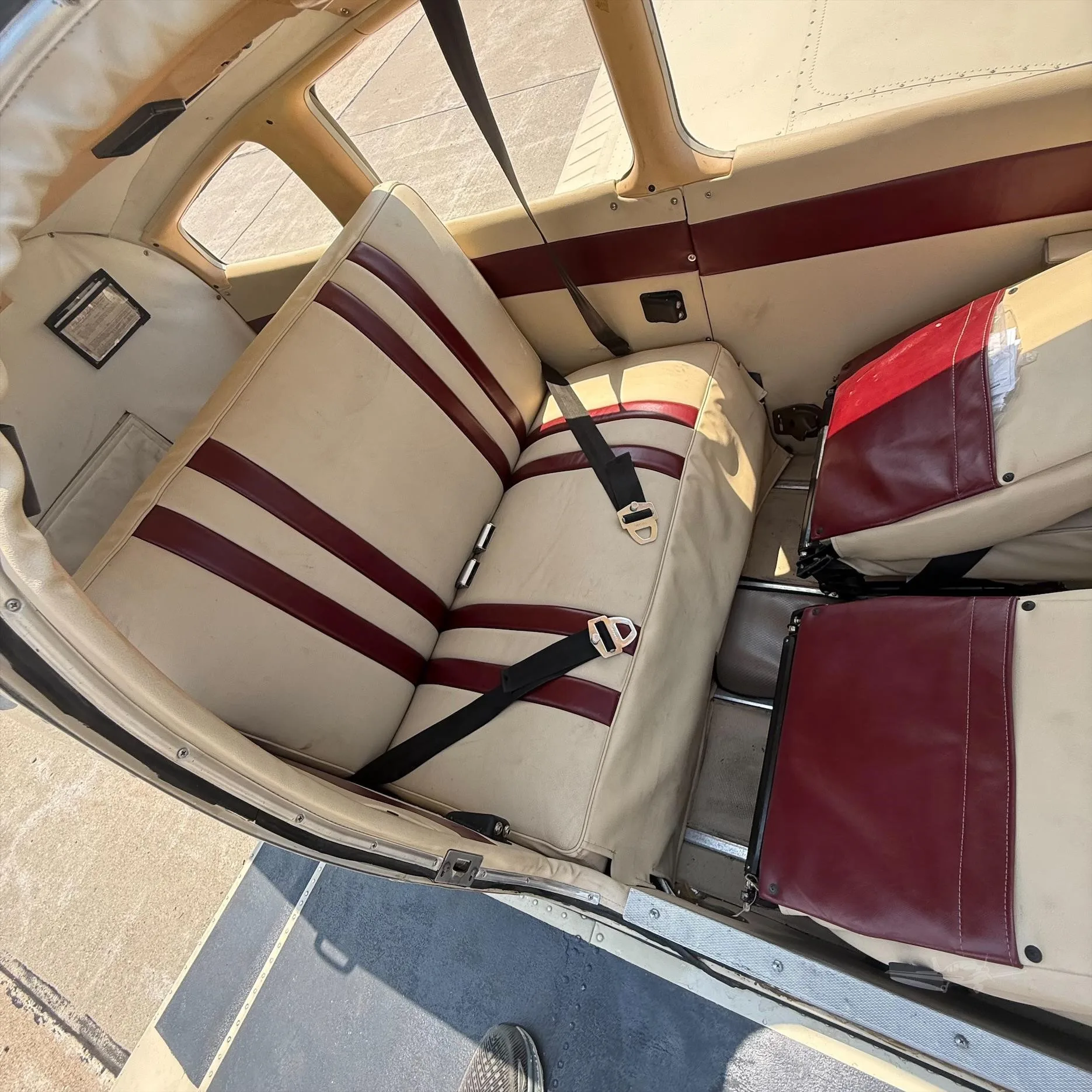 Cabin interior of a 1981 PIPER WARRIOR II.