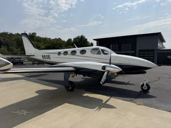 Exterior view of a 1979 CESSNA 340A, N60E.