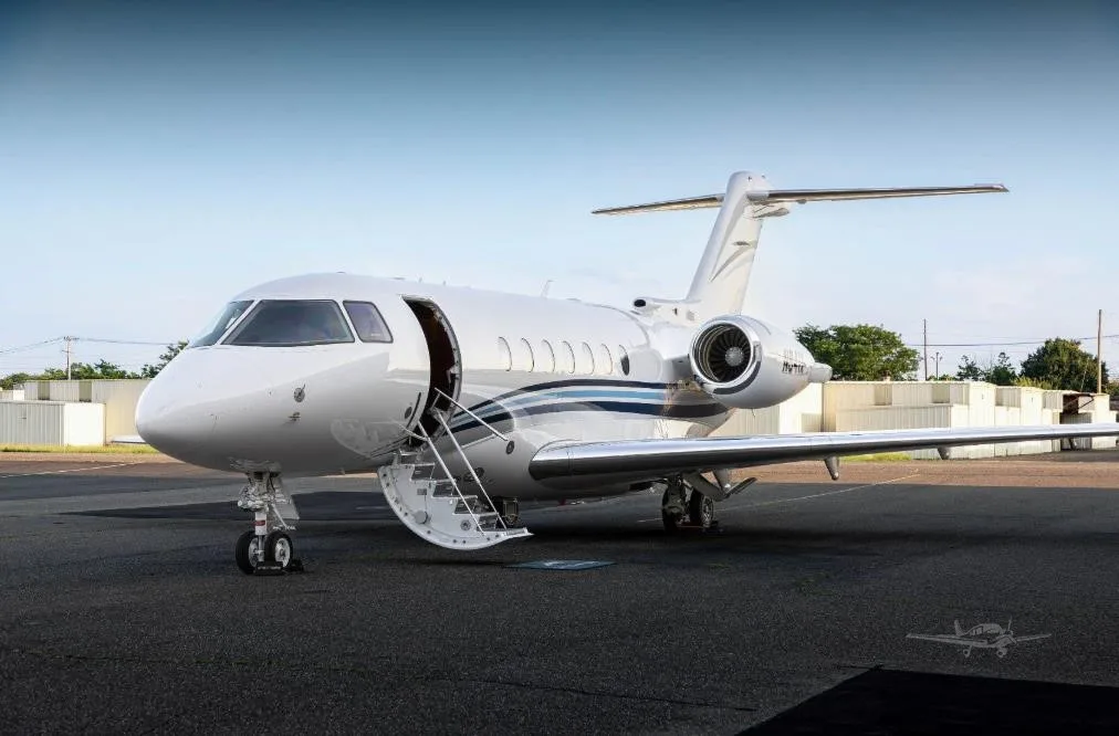 2010 HAWKER 4000