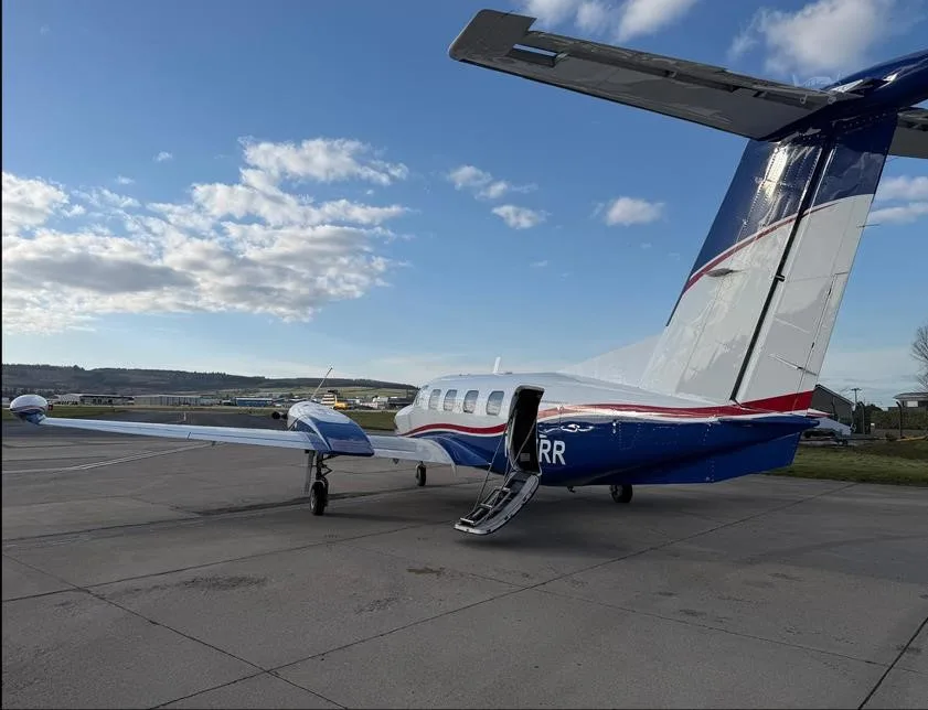 Exterior view of a 1984 PIPER CHEYENNE IIIA, N425RR.
