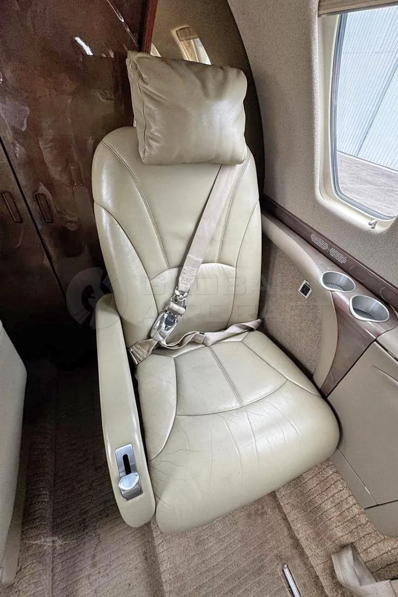 Cabin interior of a 2008 CESSNA CITATION CJ3.