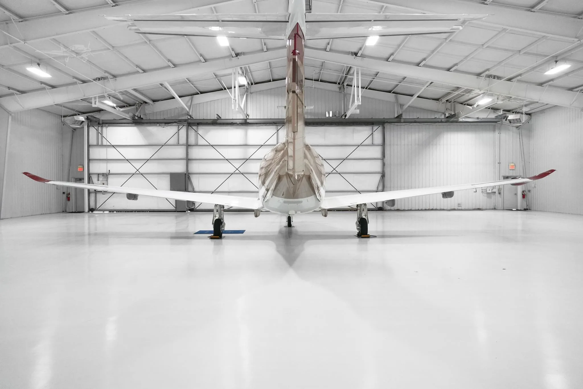 Exterior view of a 2012 PILATUS PC-12 NG, N337NG.