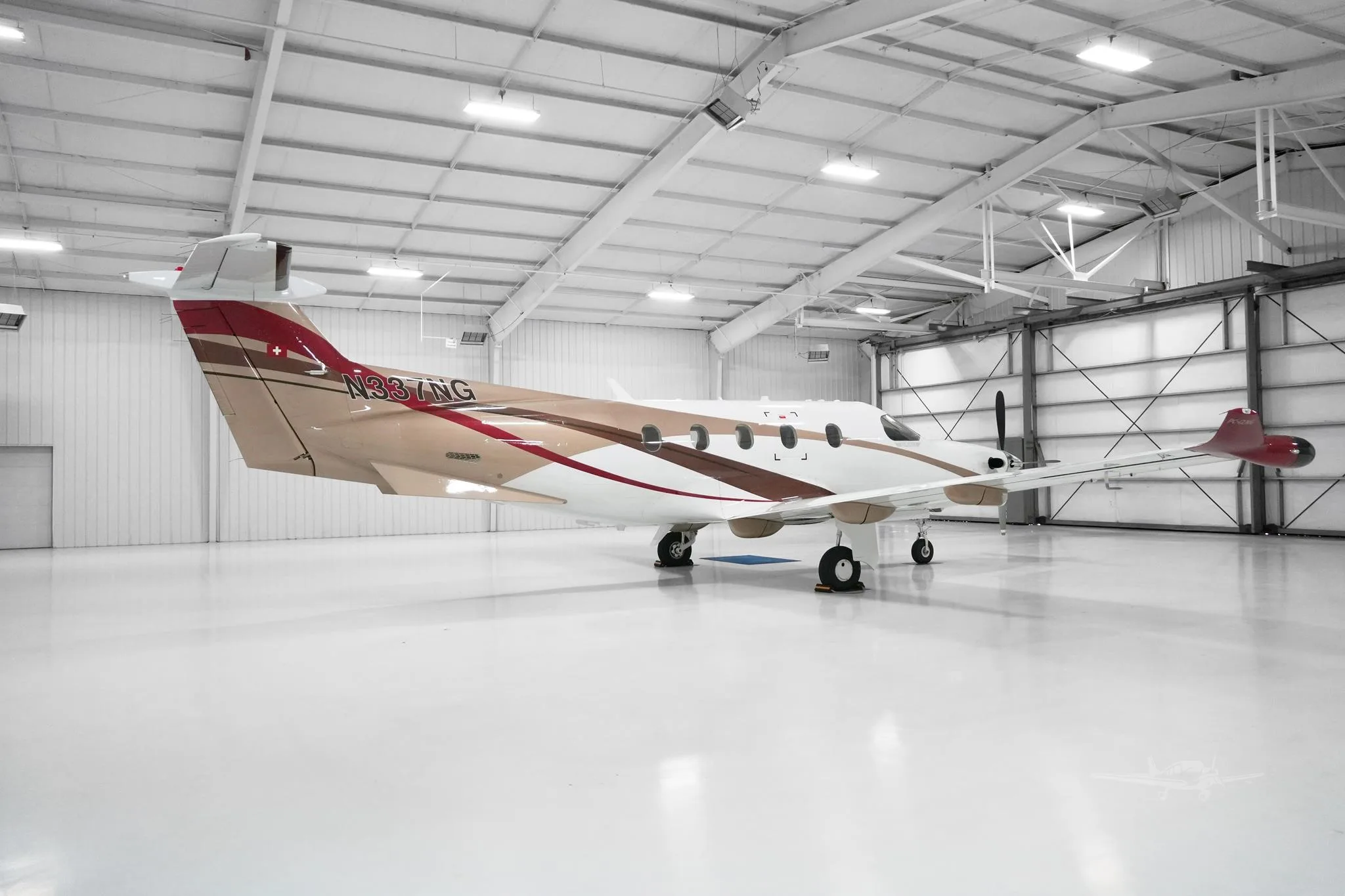 Exterior view of a 2012 PILATUS PC-12 NG, N337NG.