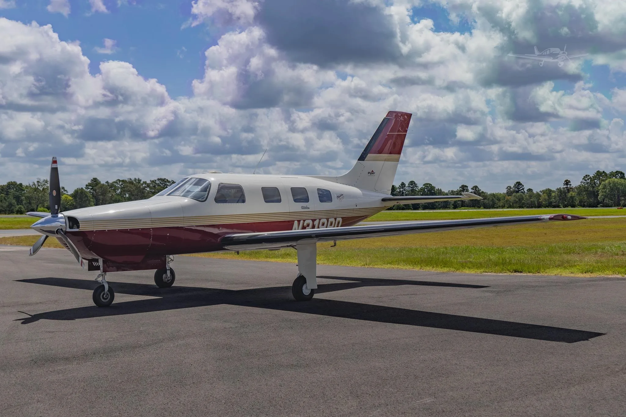 Exterior view of a 1998 PIPER MALIBU MIRAGE, N319RD.