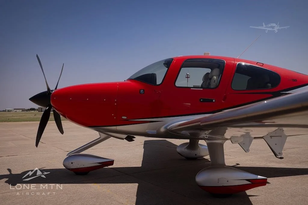 Exterior view of a 2023 CIRRUS SR22-G6 TURBO, N505AC.