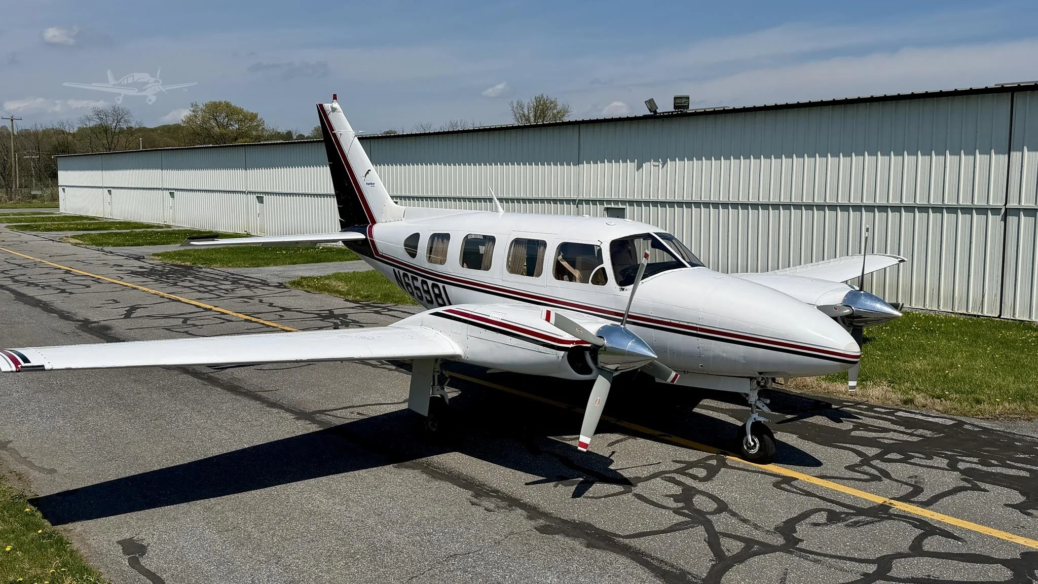 Exterior view of a 1969 PIPER NAVAJO, N6598L.