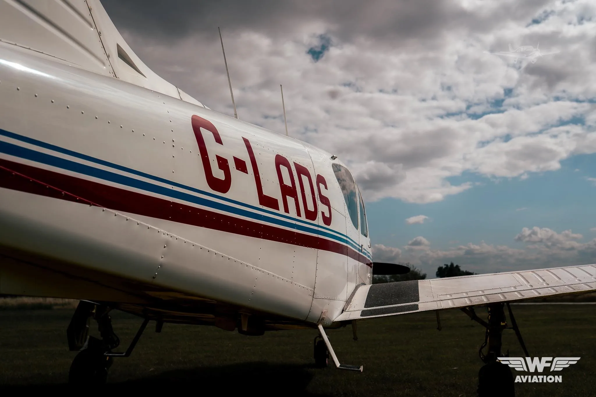 1977 Commander 114
