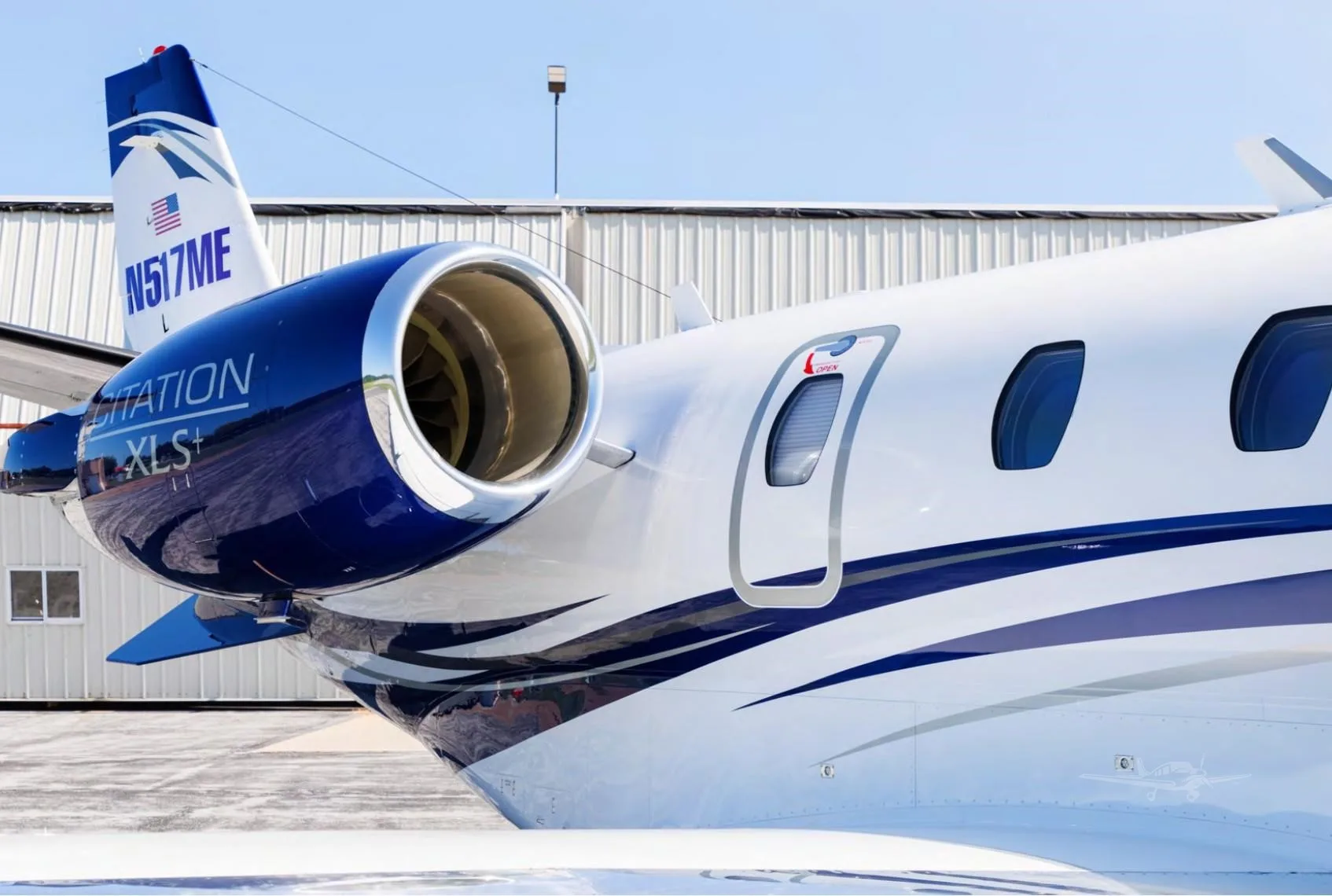 Exterior view of a 2008 CESSNA CITATION XLS+, N517ME.