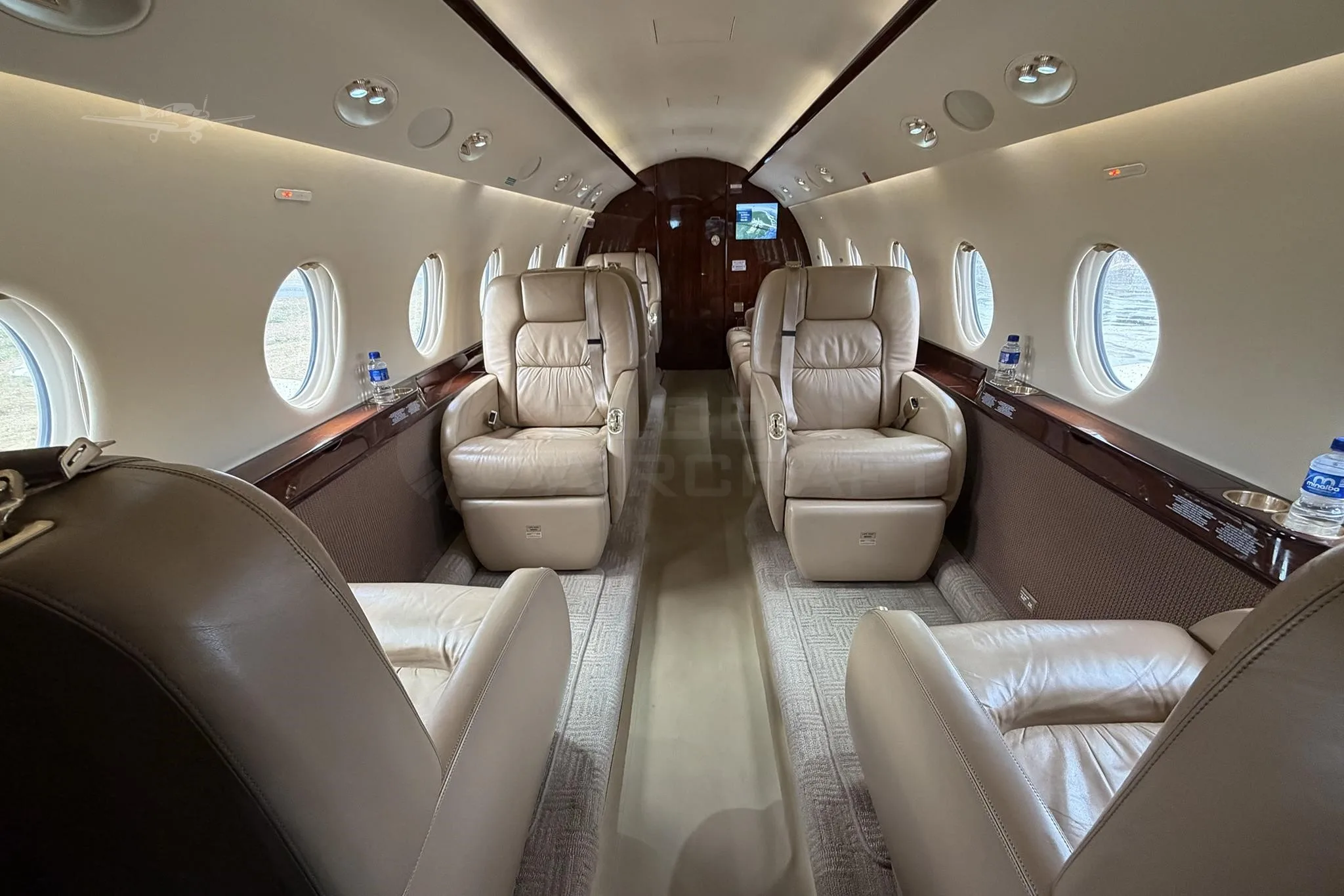 Cabin interior of a 2006 GULFSTREAM G200.