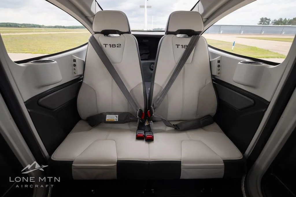 Cabin interior of a 2024 CESSNA TURBO 182T SKYLANE.