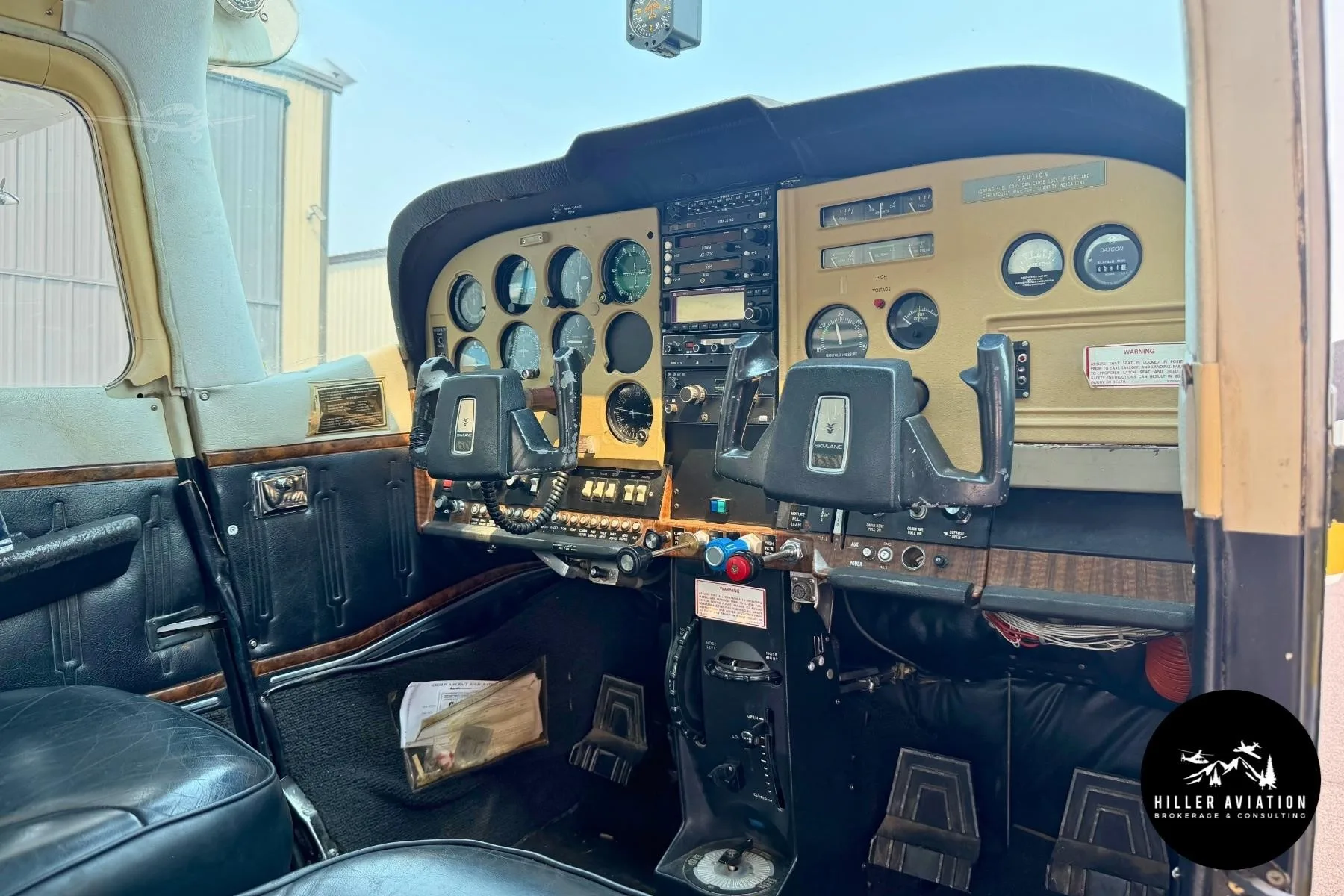 Cockpit and instrument panel of a 1974 CESSNA 182P SKYLANE.