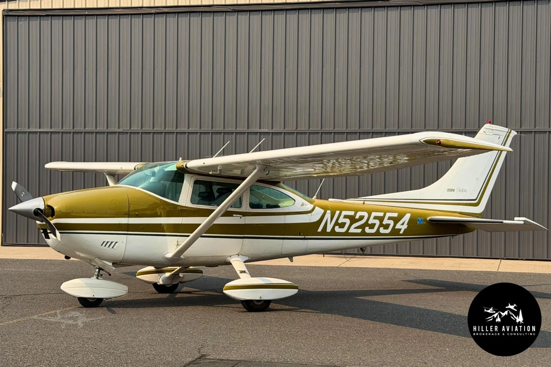 Marketing image of a 1974 CESSNA 182P SKYLANE.