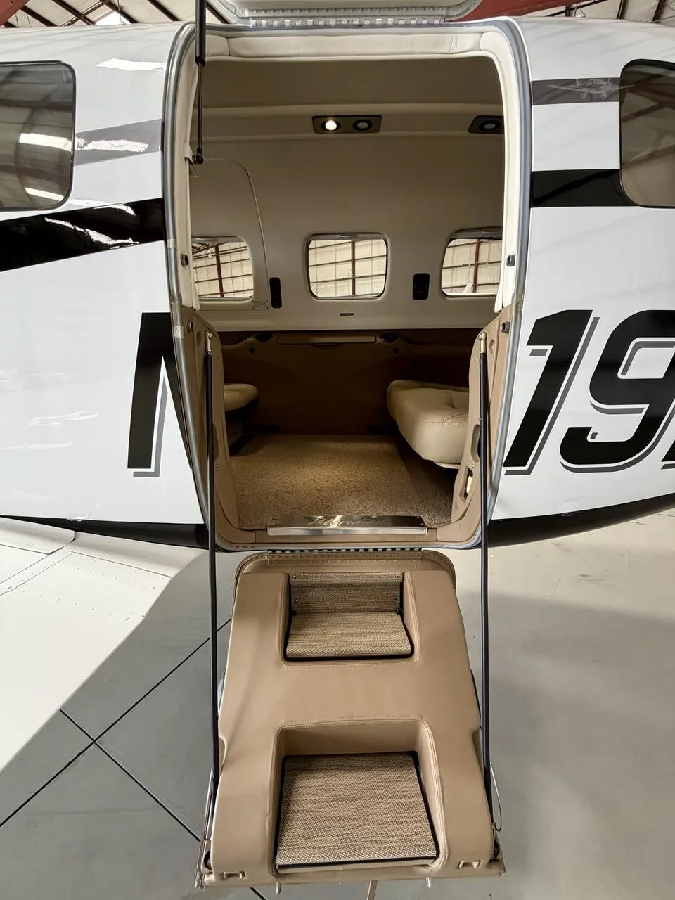 Cabin interior of a 2012 PIPER MERIDIAN.