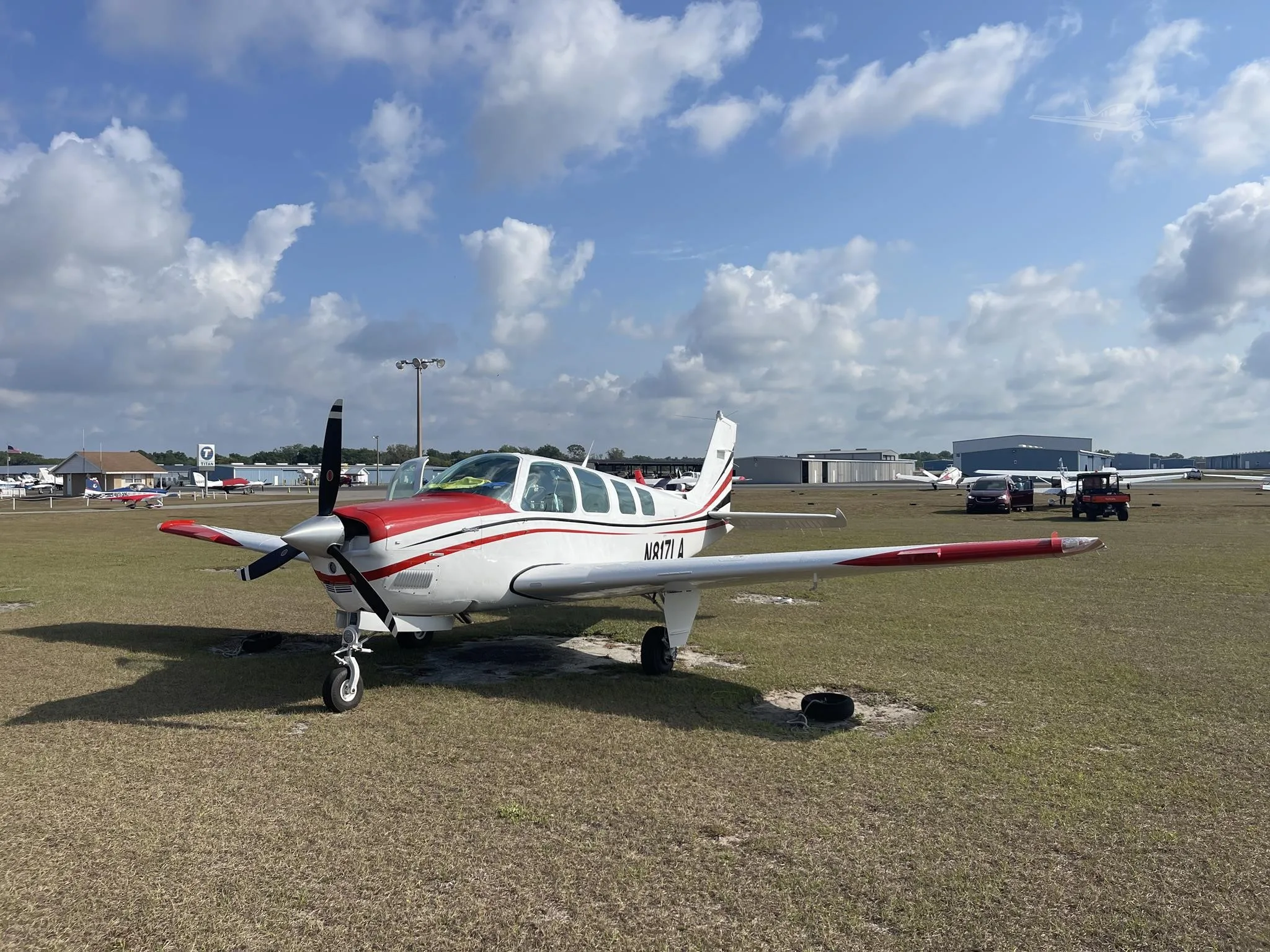 Exterior view of a 1994 BEECHCRAFT A36 BONANZA, N817LA.