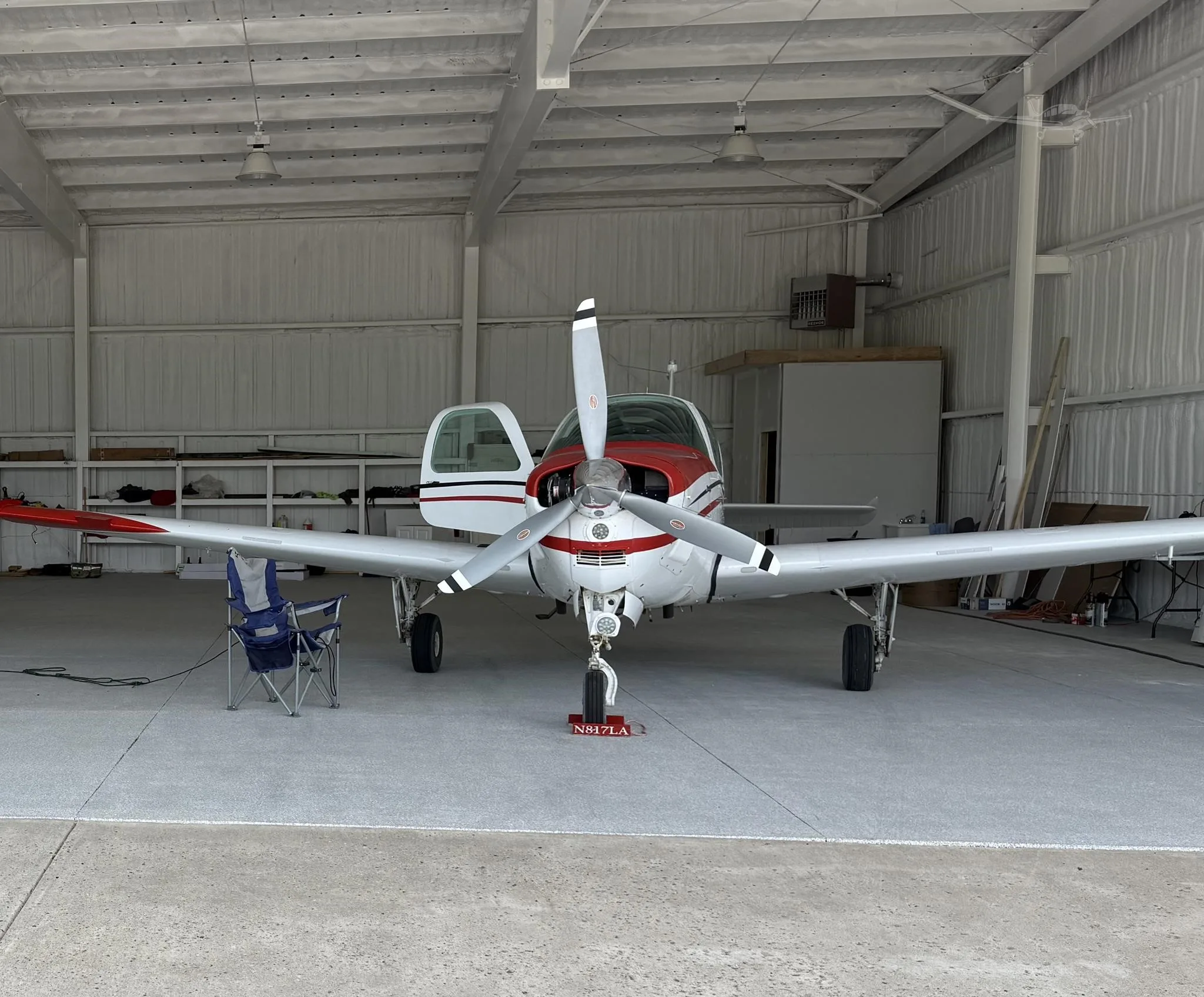 Exterior view of a 1994 BEECHCRAFT A36 BONANZA, N817LA.
