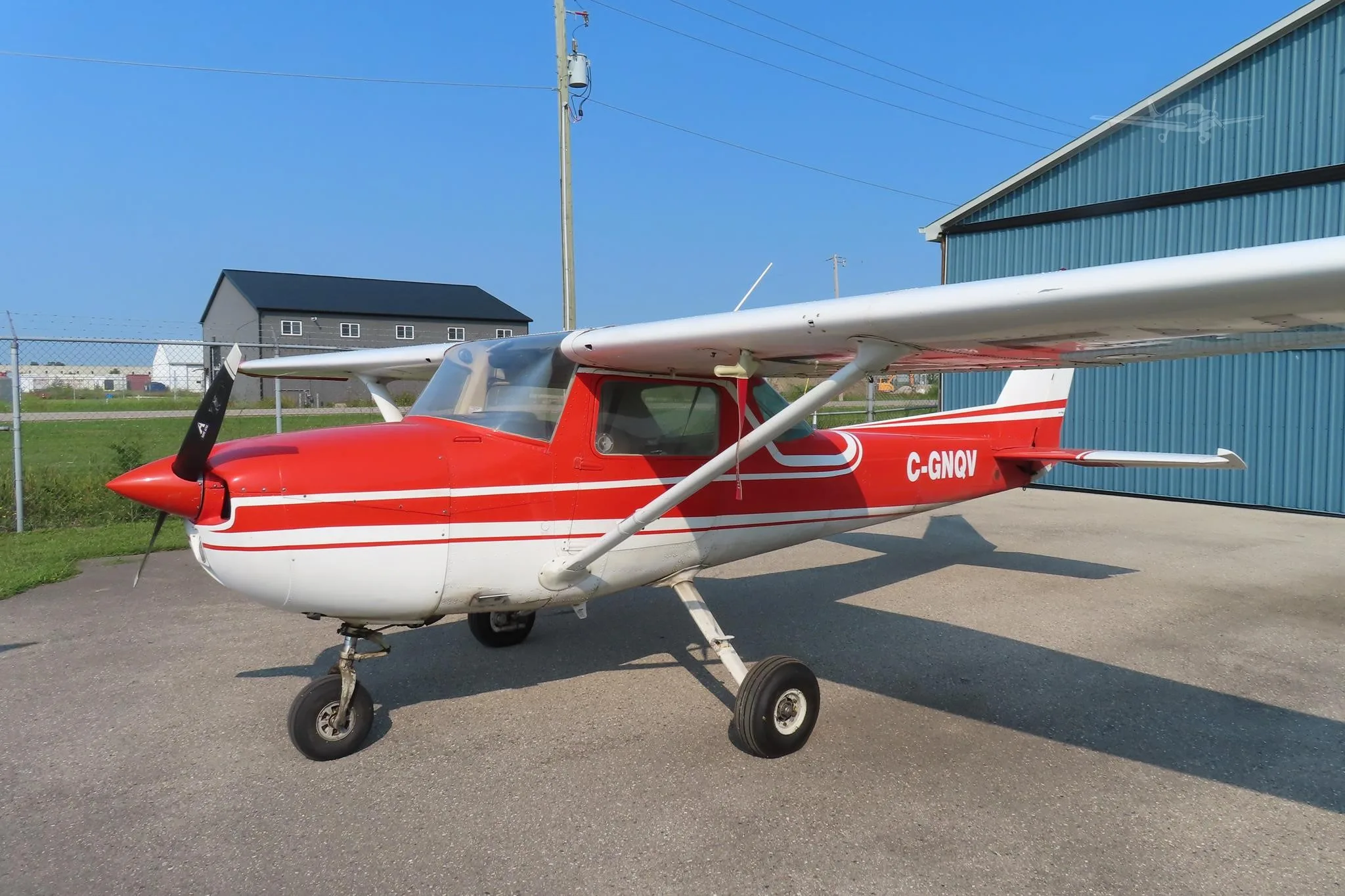 Exterior view of a 1975 CESSNA 150, C-GNQV.