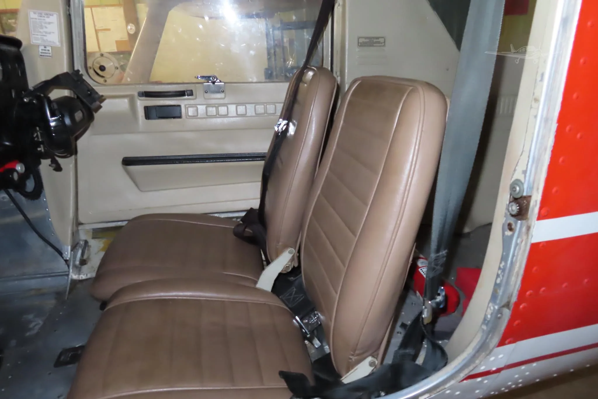 Cabin interior of a 1975 CESSNA 150.