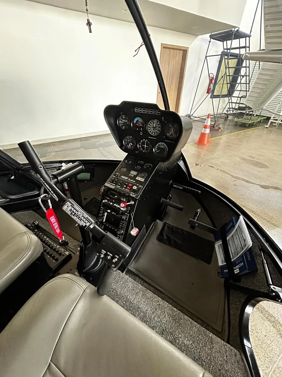 2012 Robinson R66