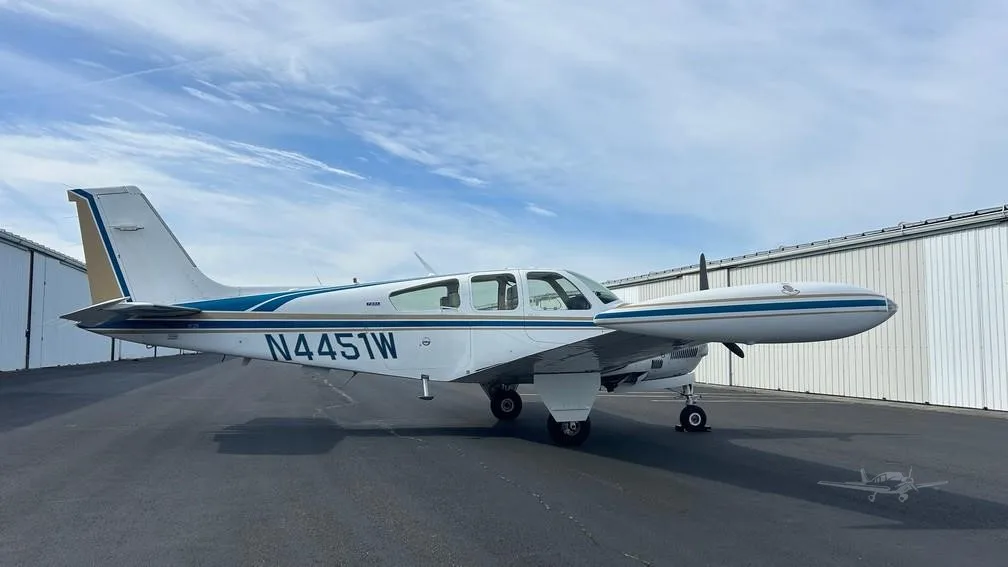 Exterior view of a 1974 BEECHCRAFT F33A BONANZA, N4451W.