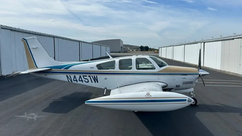 Exterior view of a 1974 BEECHCRAFT F33A BONANZA, N4451W.