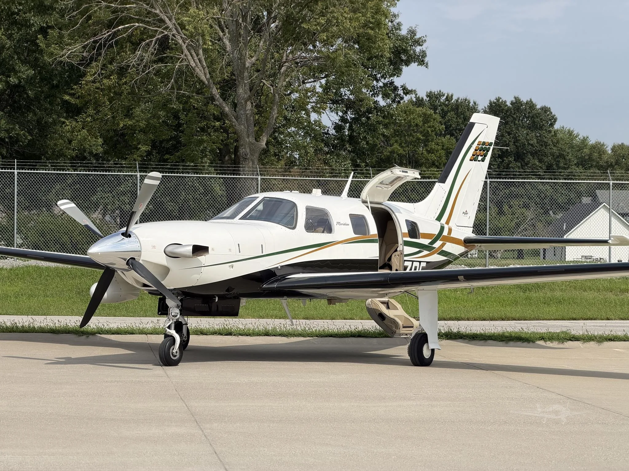 Exterior view of a 2006 PIPER MERIDIAN, N97BF.